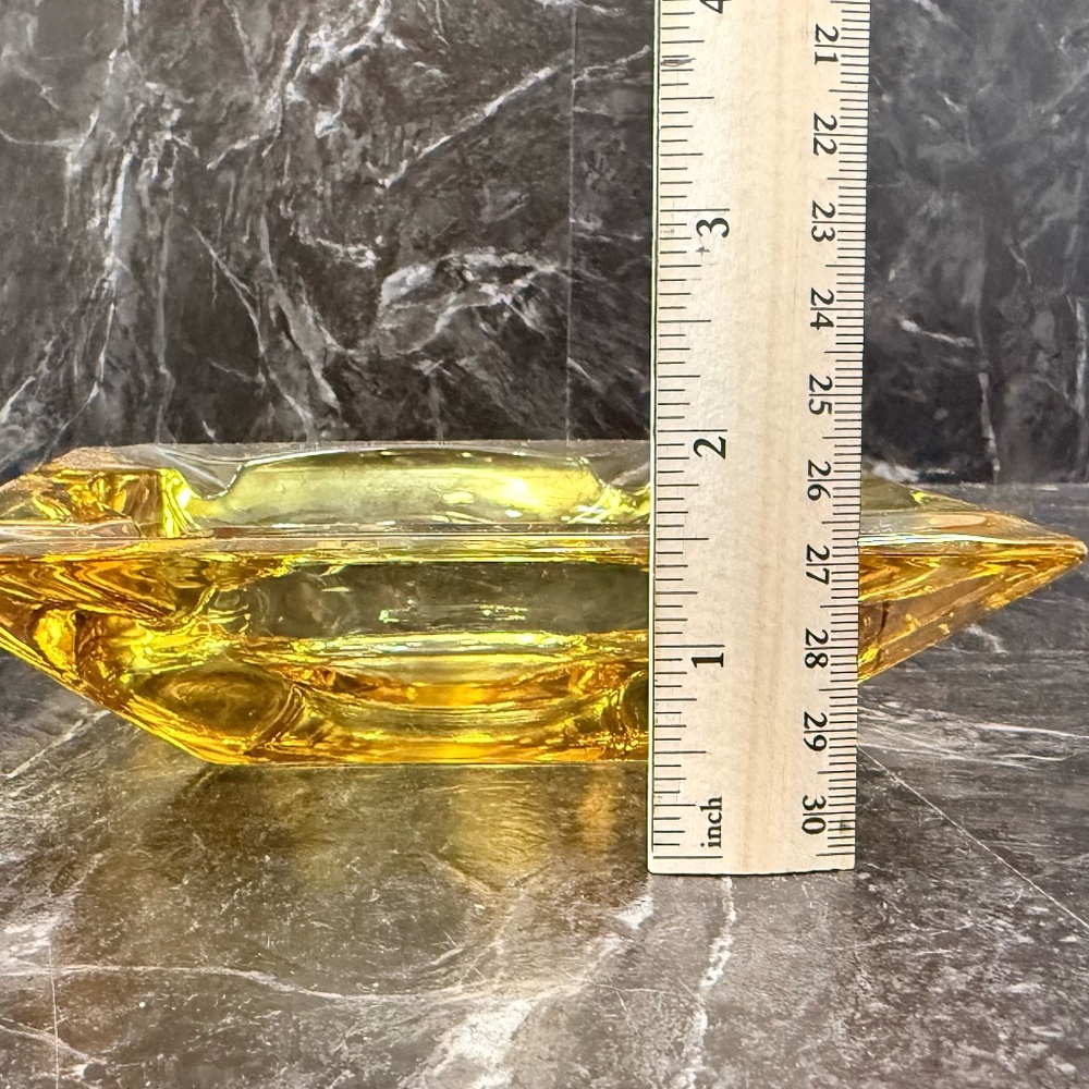 Vintage Ashtray - Picture 7 of 15